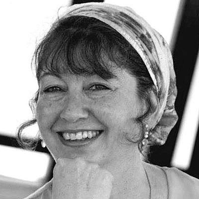 naomi-kahn11540204790-400x400