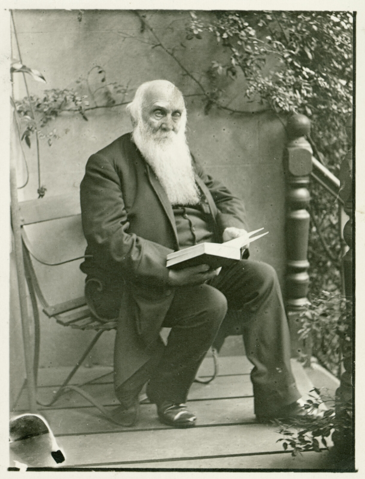 William.Hechler.4.1926